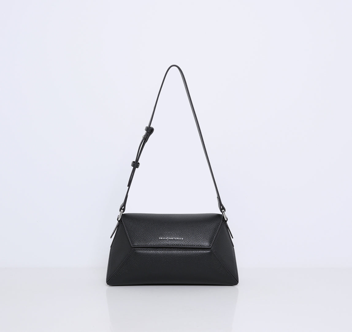 Smaak izzy Black