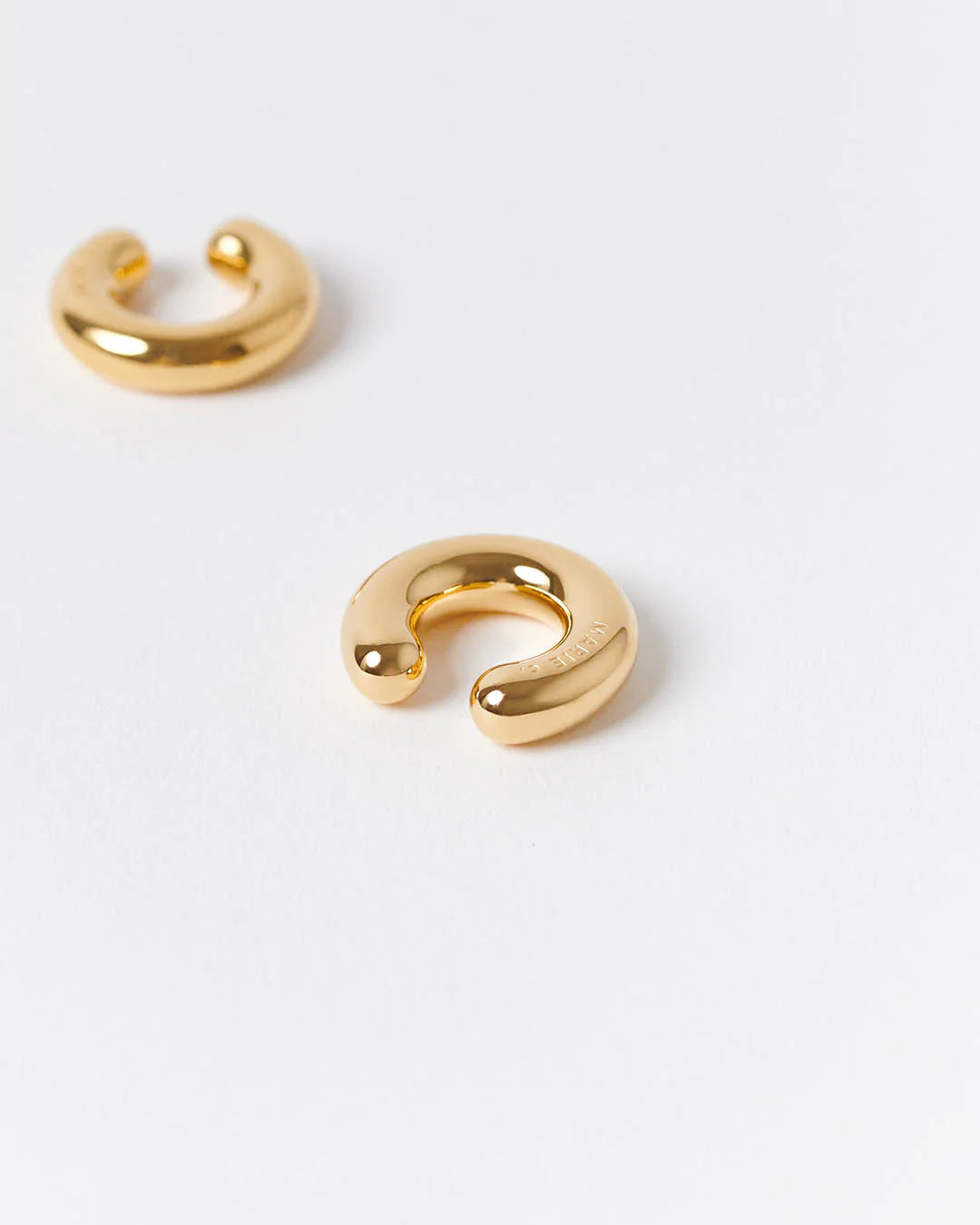 Marie C. VARIOUS BOLD EARCUFF . (18 CT Gold Vermeil)