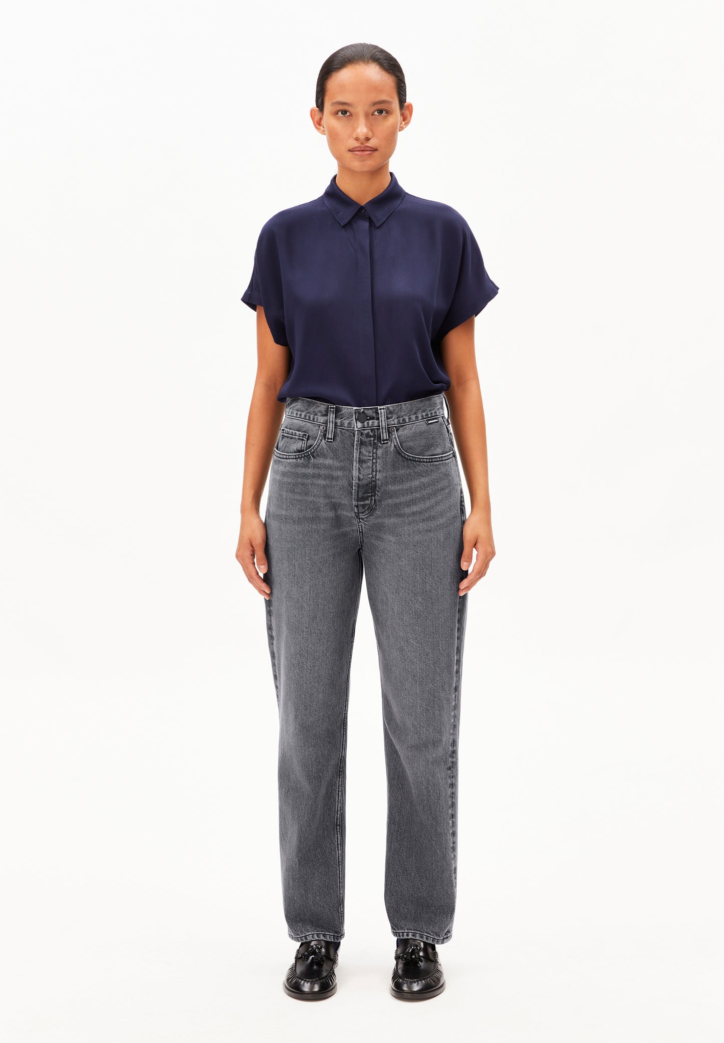 Aaikala High Straight Jean