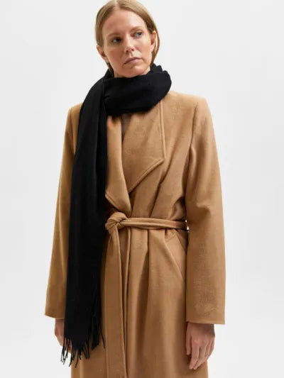 Selected Time Schal black