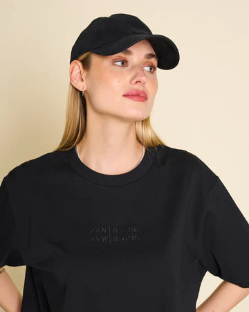 JAN NJUNE Logo T-Shirt May Black
